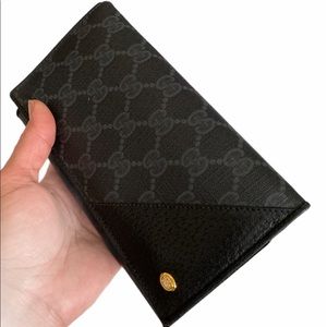 Authentic Gucci wallet